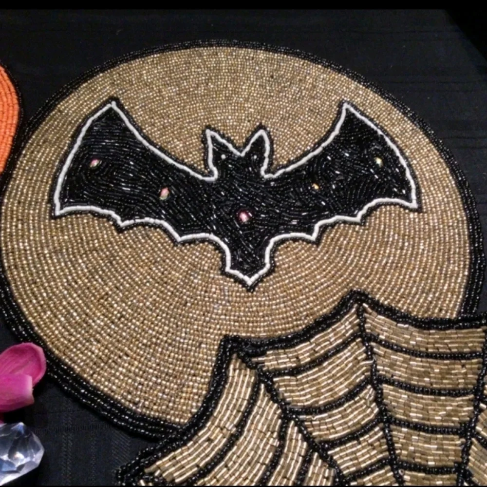 4pc Tahari Halloween Spider Web Bat Jack Pumpkin Beaded Placemats Chargers Set
